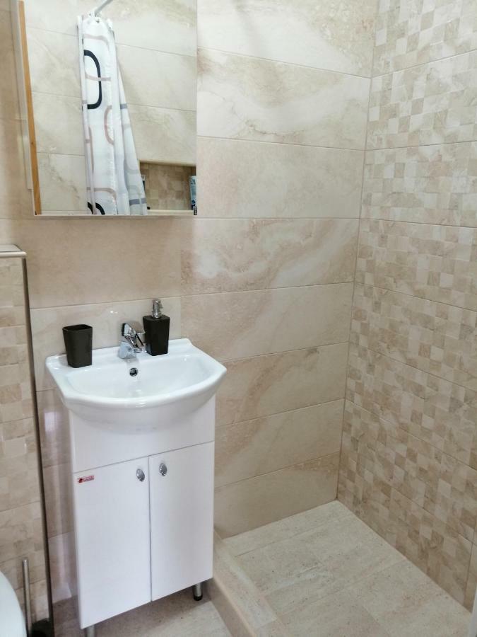 Studio Apartman Irena1 Bijela Luaran gambar